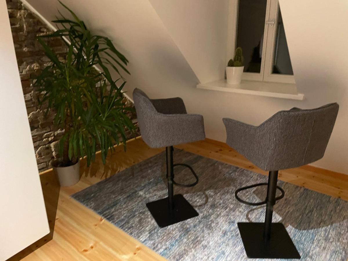 Voh Super Exklusives Loft, Zentral, Smart-Tv, Parkplatz Apartamento Vohenstrauss Exterior foto