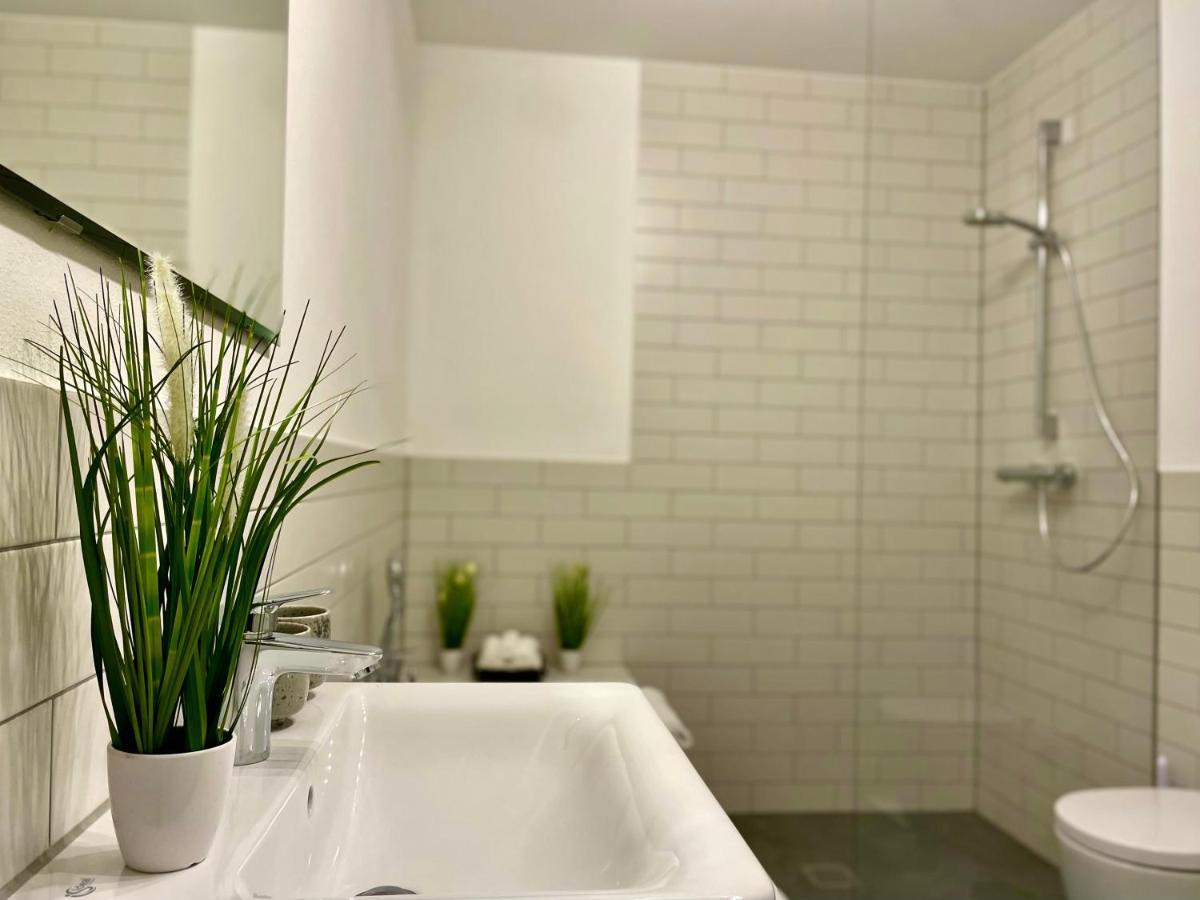 Voh Super Exklusives Loft, Zentral, Smart-Tv, Parkplatz Apartamento Vohenstrauss Exterior foto